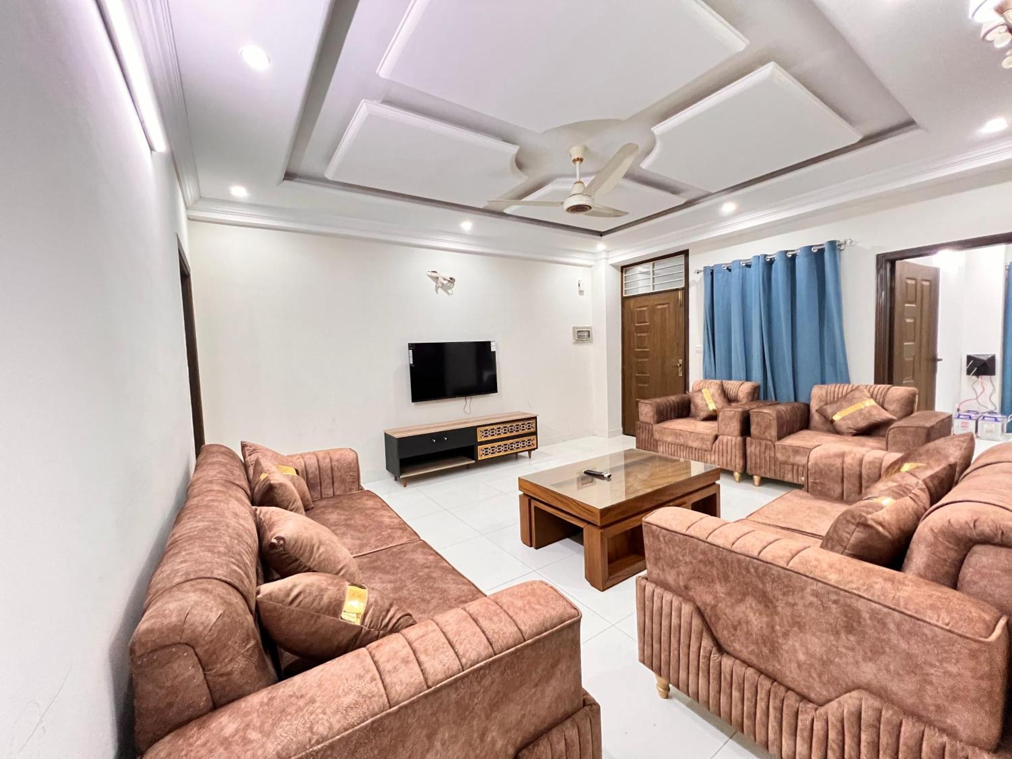 Luxury Apartment Hotel Исламабад Экстерьер фото