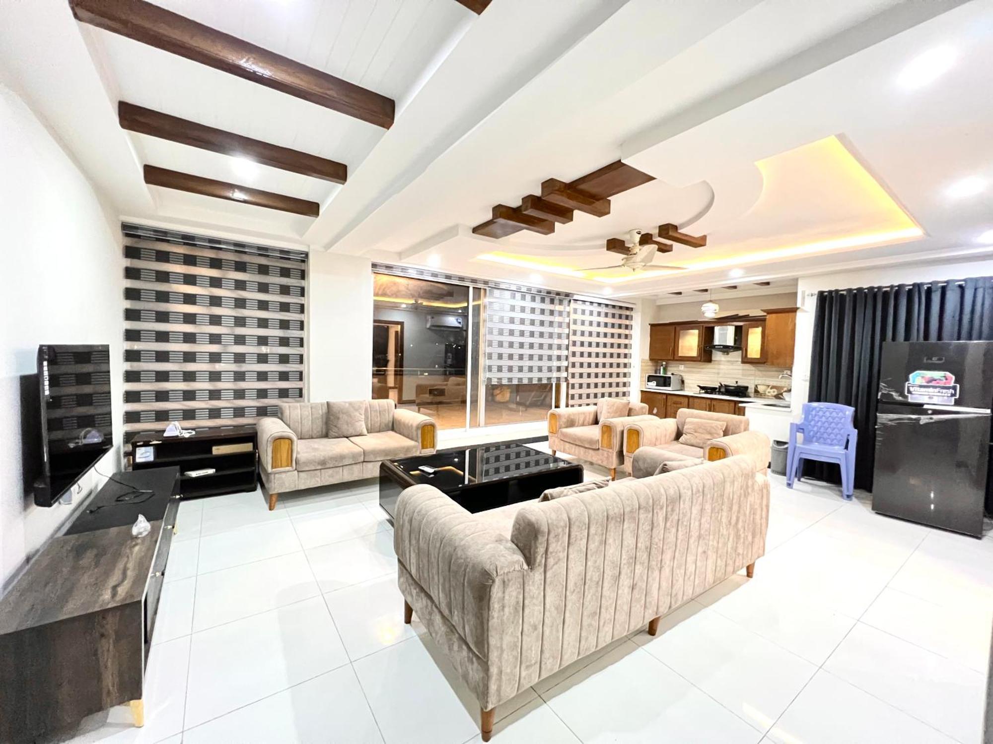 Luxury Apartment Hotel Исламабад Экстерьер фото