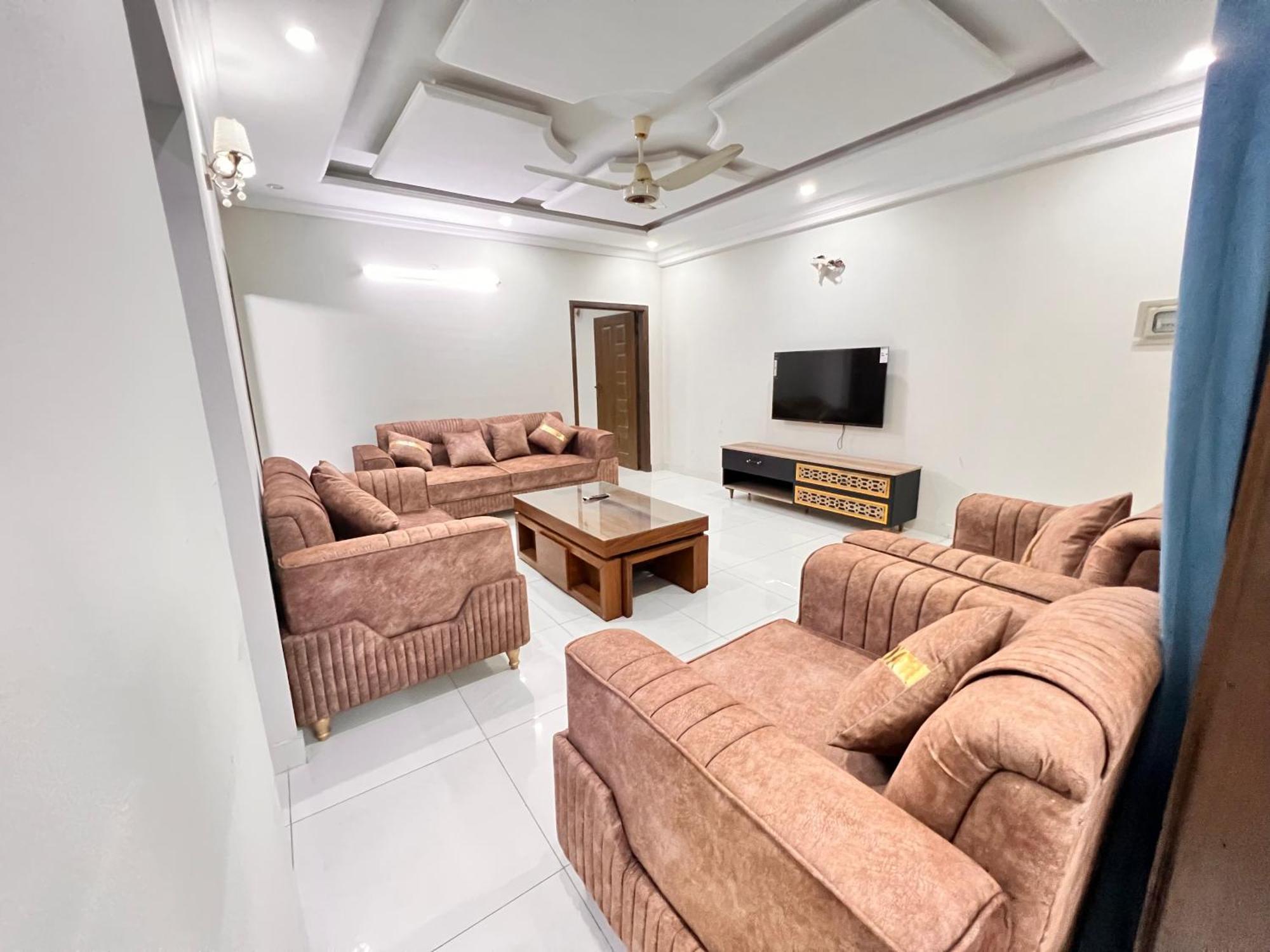 Luxury Apartment Hotel Исламабад Экстерьер фото