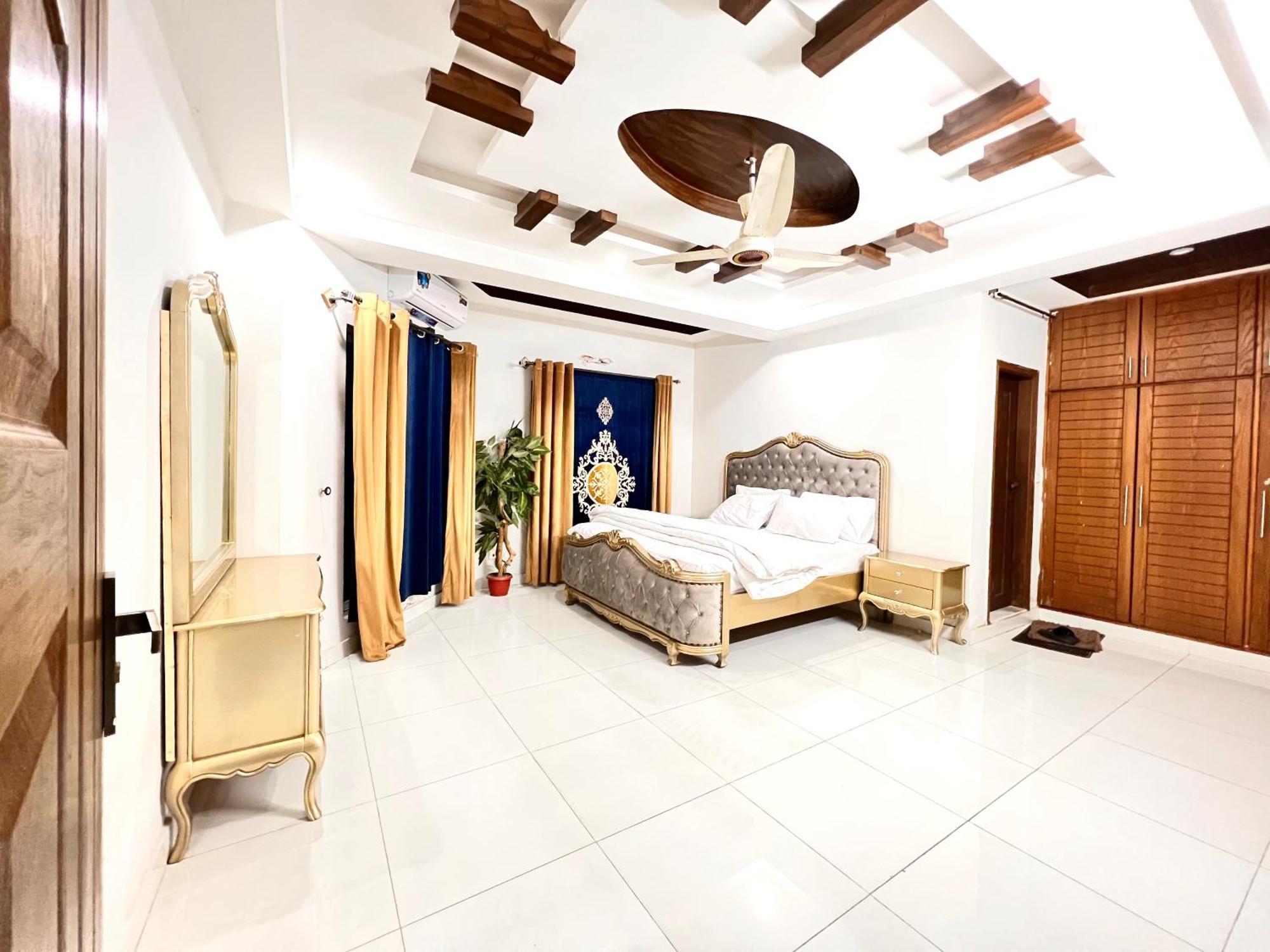 Luxury Apartment Hotel Исламабад Экстерьер фото